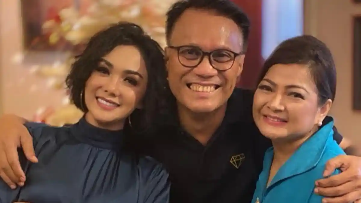Momen Manis Yuni Shara Rayakan Natal di Keluarga Henry Siahaan, Kakak Krisdayanti Bertemu Sosok Ini