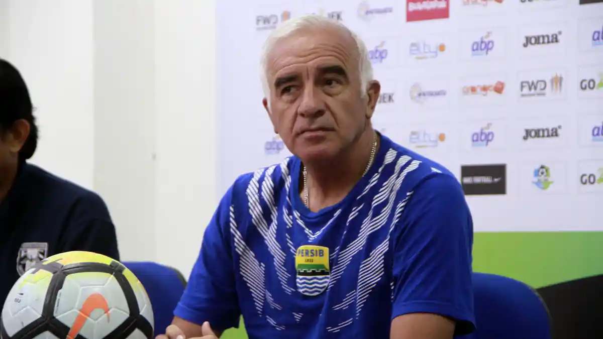 Mario Gomez Tebar Perang Urat Syaraf ke Kubu Persija