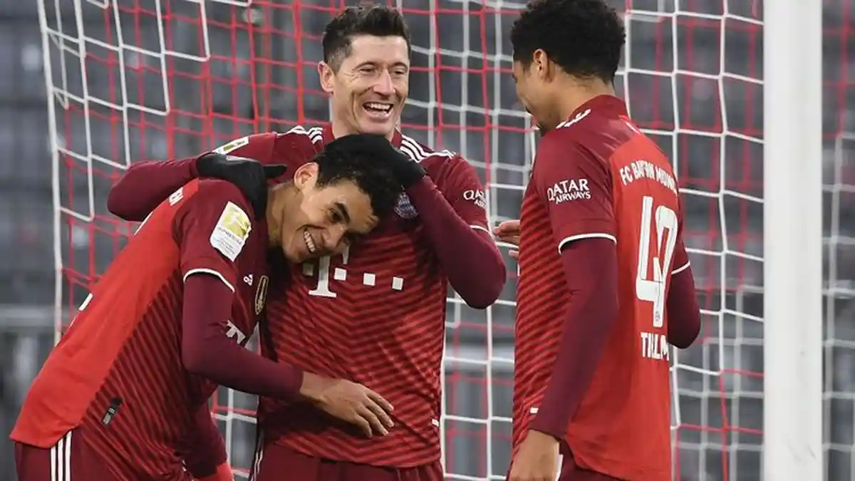 Robert Lewandowski Ancam Bayern Muenchen Jika Ditahan ke Barcelona, Tolak Ikut Latihan Pramusim