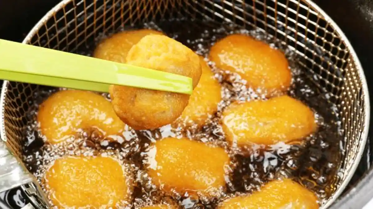 Ini Triknya Agar Tetap Sehat dan Aman Makan Gorengan Saat Berbuka Puasa