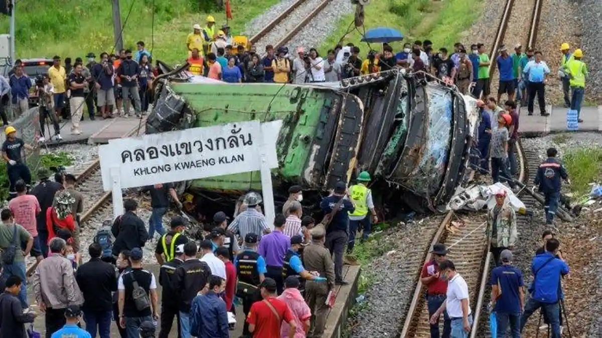 Kecelakaan Maut Minggu Tadi Pagi di Thailand, 20 Orang Tewas Setelah Kereta Api Tabrak Bus Wisata