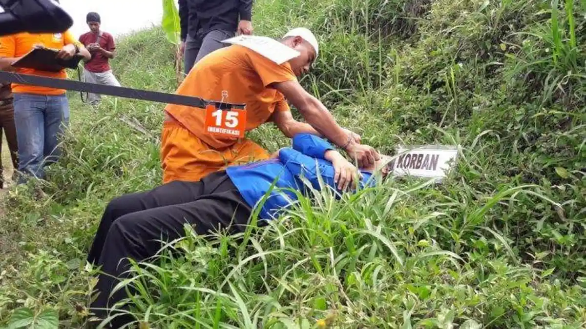 Sadis, Saat Melawan Diajak Bermesraan gadis Ini Ditusuk Lalu Dicabuli
