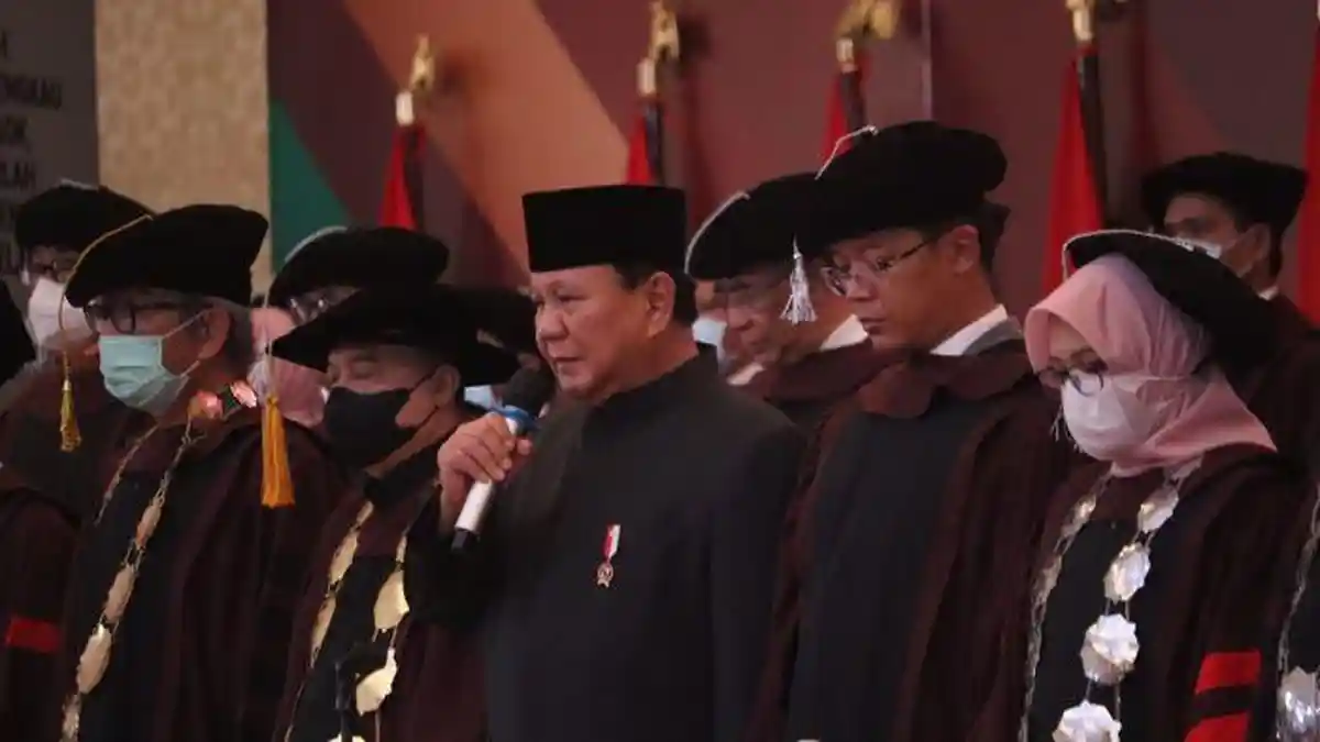 Prabowo Subianto Singgung Rivalitas dengan Jokowi di Dua Pemilu saat Hadiri Wisuda UK