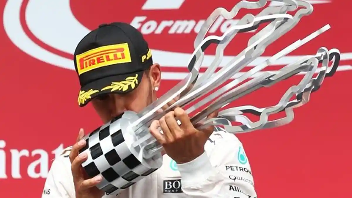 Update Klasemen F1 2020:  Pebalap Mercedes Lewis Hamilton Makin Kokoh di Puncak