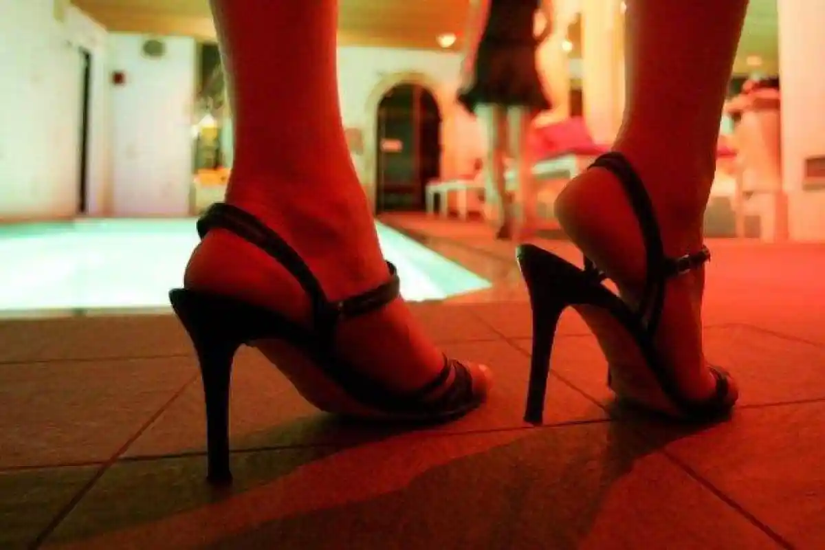 Rahasia Kelam Restoran ini Terbongkar, Ada 100 Wanita Jajakan Diri, Bos Dapat Rp 10 Miliar Per Bulan