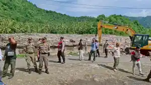 Suasana-di-TPA-Sente-Klungkung-Bali-pada-Rabu-15-Januari-2025.jpg