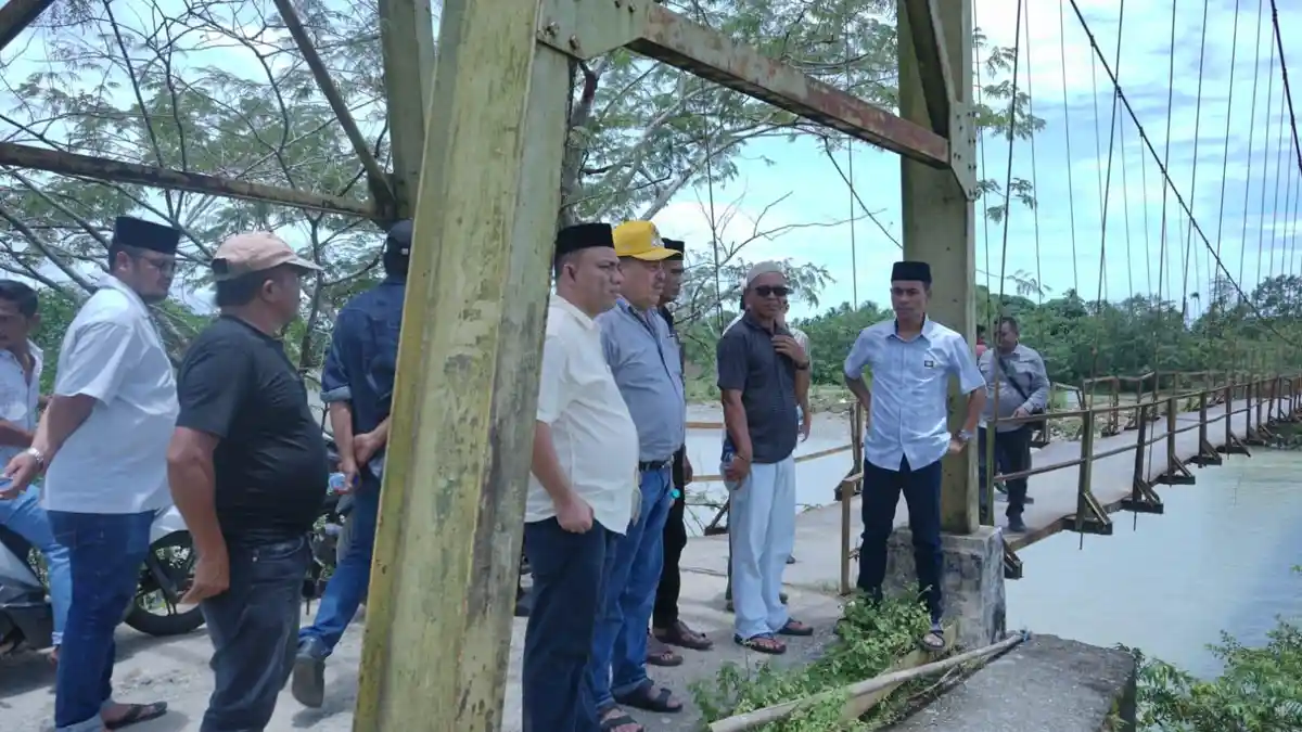 Bupati TRK Tinjau Jalan Penghubung Nagan Raya ke Aceh Barat, Ini Permintaannya kepada Gubernur