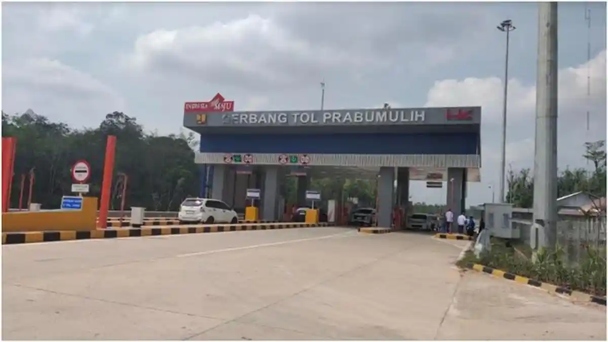 Hari Pertama Tol Indralaya-Prabumulih Dibuka, Warga Penasaran Jajal Jalan Bebas Hambatan