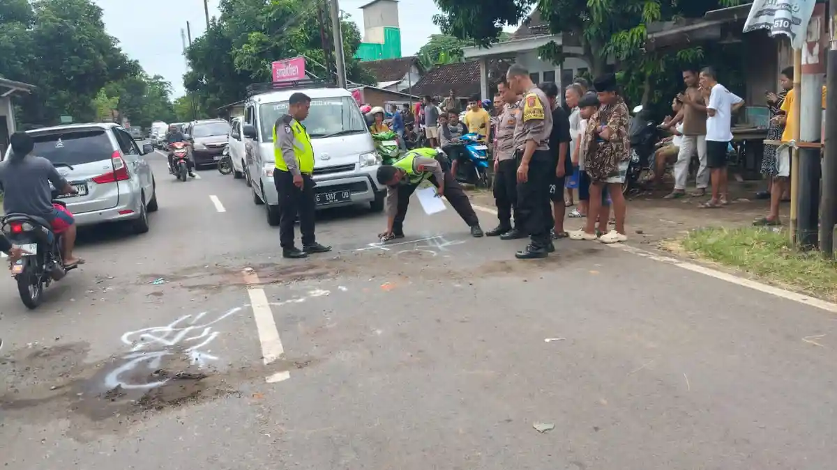 Niat Silaturahmi Berujung Duka, Dua Pengendara Motor Tewas dalam Kecelakaan Maut di Sidomukti Kendal