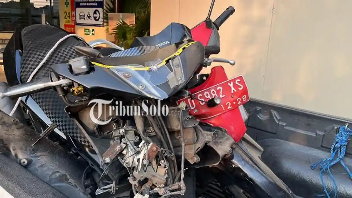 PPPK Pemkot Solo Alami Kecelakaan, Motor Dinas Remuk, Kini Tak Sadarkan Diri