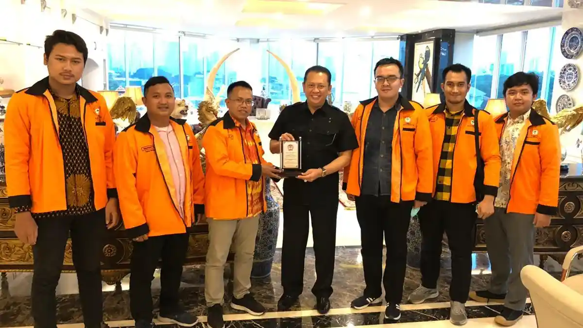 Ketua MPR Ajak Mahasiswa Kosgoro 1957 Terapkan Semangat Pengabdian, Kerakyatan dan Solidaritas