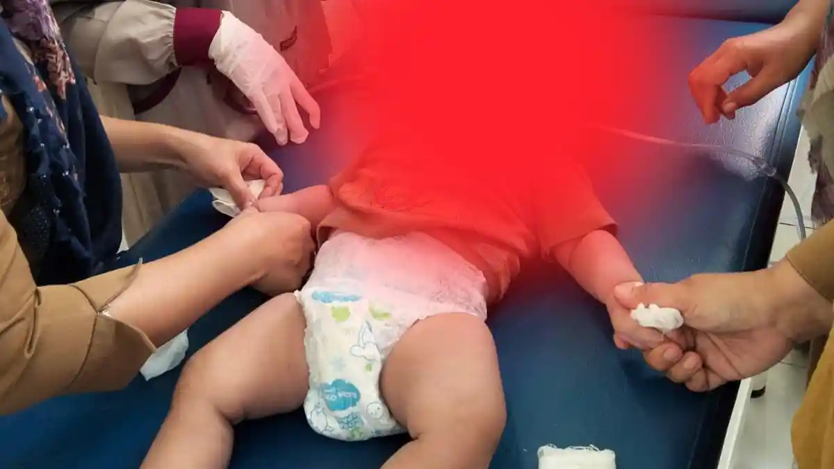 BREAKING NEWS: Bayi 3 Bulan Tewas Ditabrak Avanza di Tapalang Mamuju, Sopir Kabur ke Arah Majene