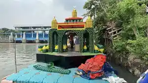 Potret-perahu-masjid-apung.jpg