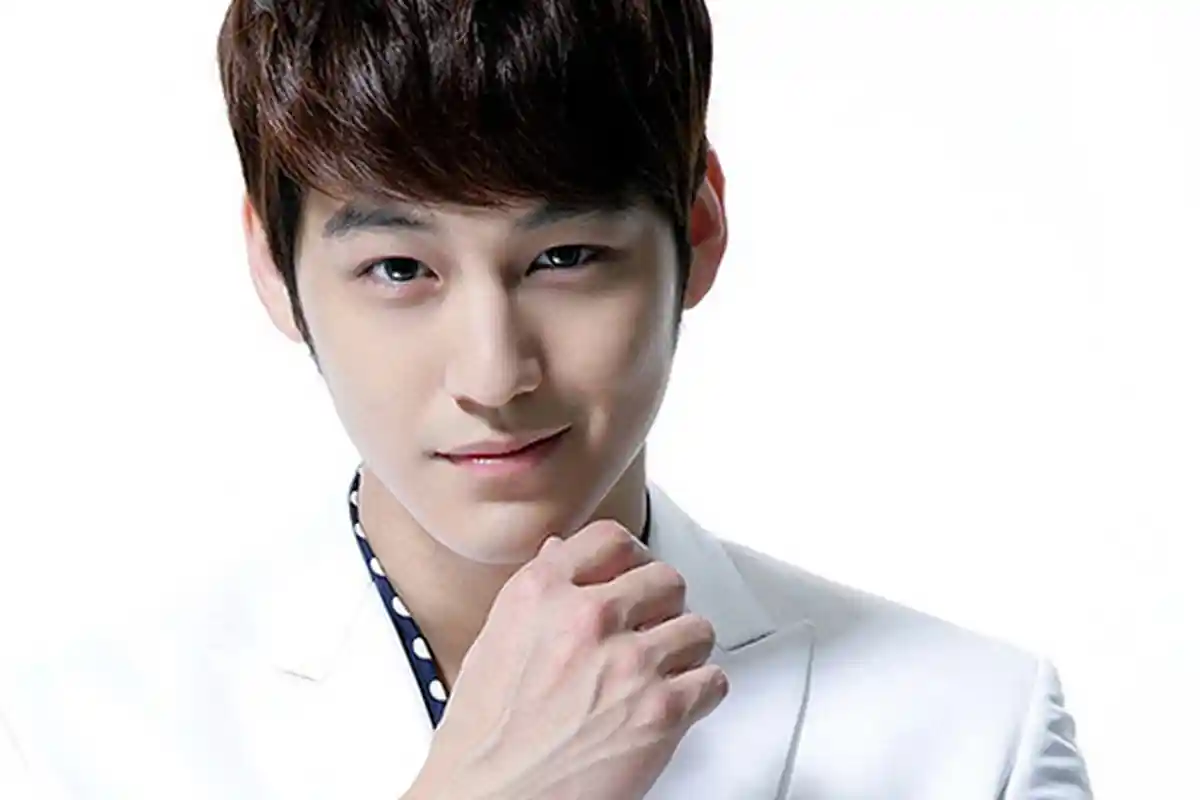 Meski Baru Pulih dari Sakit, Kim Bum Tetap Akan Berangkat Wamil Bulan Ini