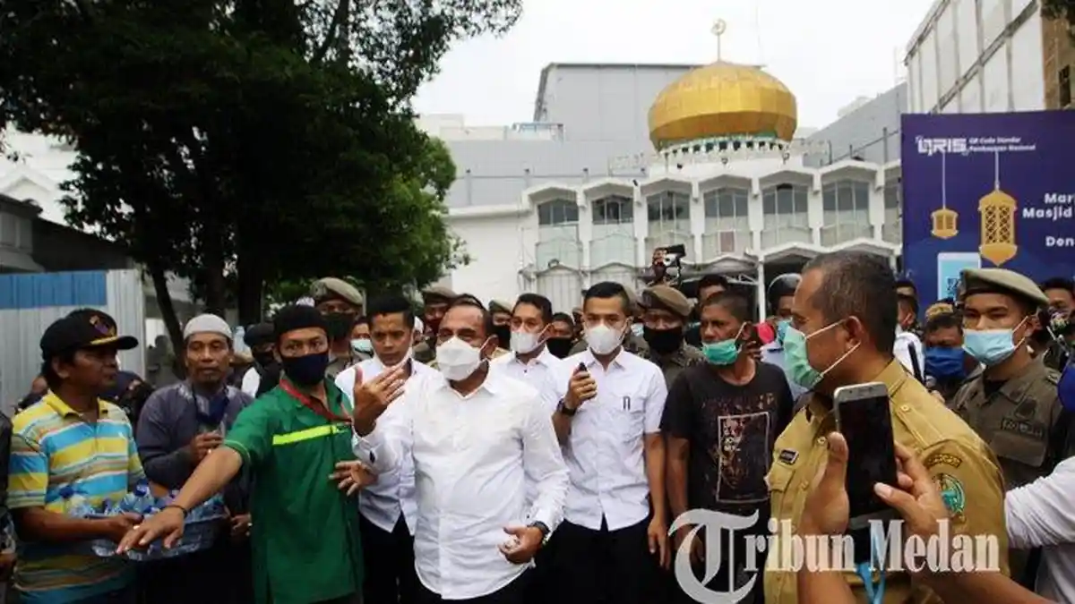 Usai Temui Pendemo UU Cipta Kerja, Gubernur Edy Rahmayadi Dikejar Belasan Orang, 'Mana Bayaran Kami'
