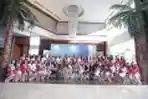 foto-bersam-39-finalis-puteri-indonesia-2020_20200228_080340.jpg