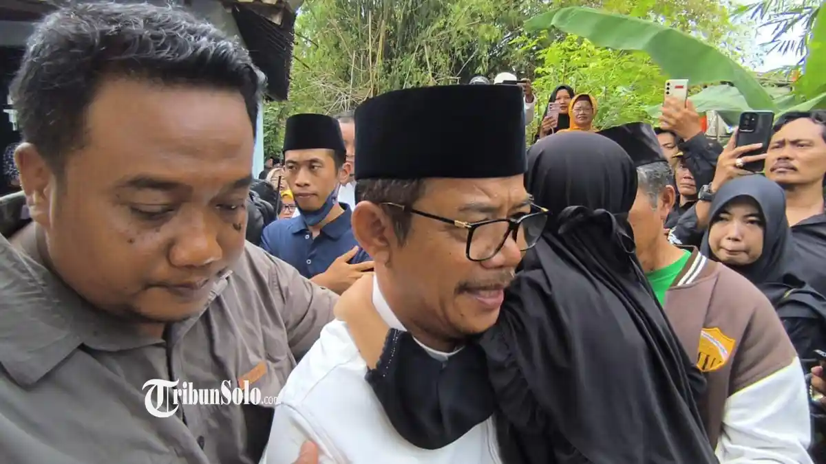 Cerita Mendiang Wabup Benny, Janji Umroh Bila Sembuh dari Sakit