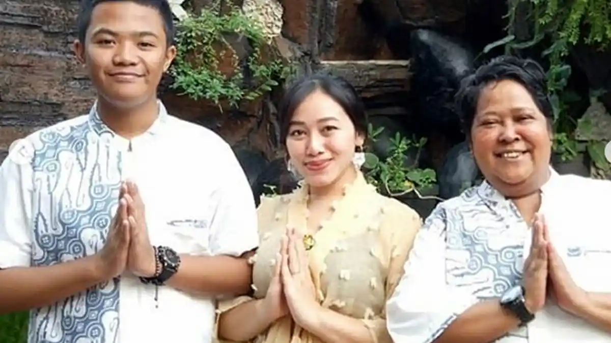Sembuh dari Sakit, Suti Karno 'Mpok Atun' Pilih Jalan-jalan ke Yogyakarta