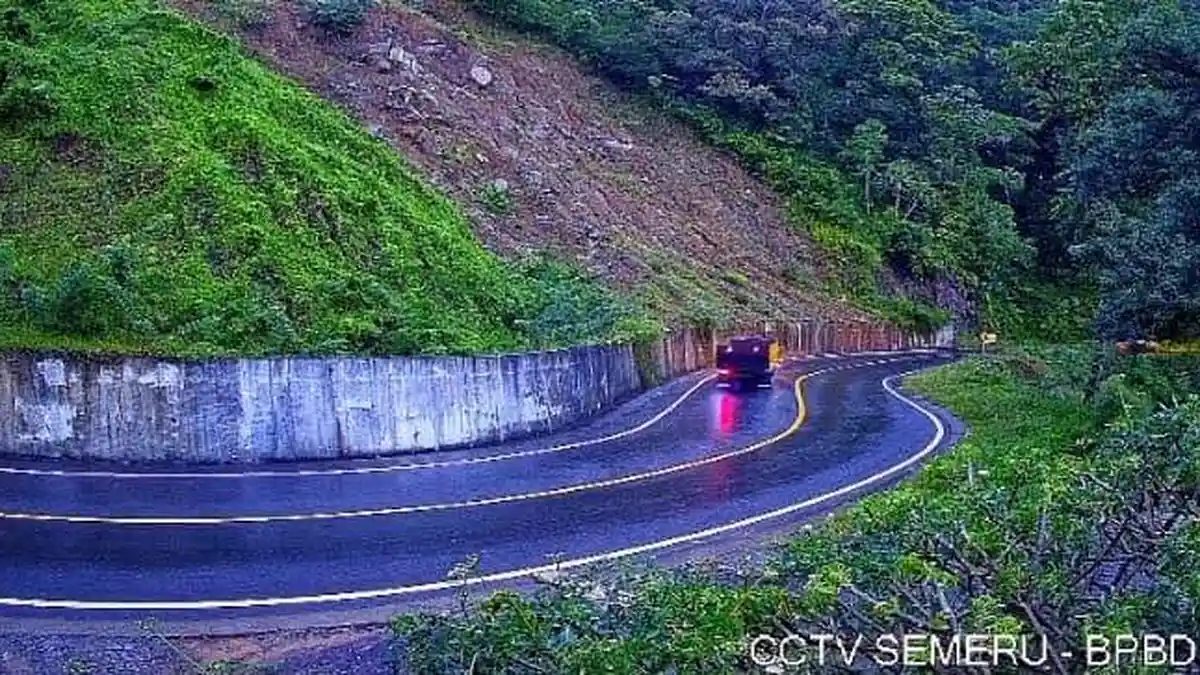 Pemkab Lumajang Pasang 8 CCTV Intai Erupsi Semeru