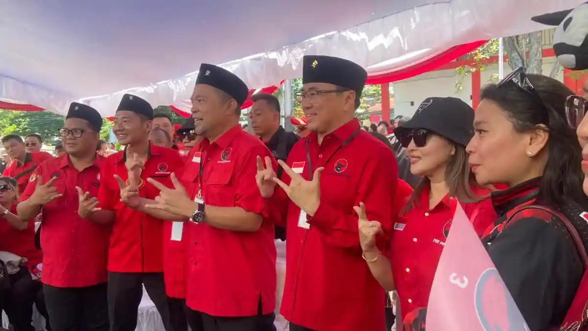 BREAKING NEWS, PDIP Manado Mendaftar di Komisi Pemilihan Umum