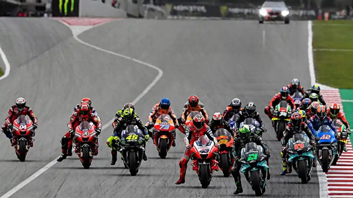 Live Streaming MotoGP Prancis, Valentino Rossi dan Fabio Quartararo Rebutan Pole Position Malam Ini