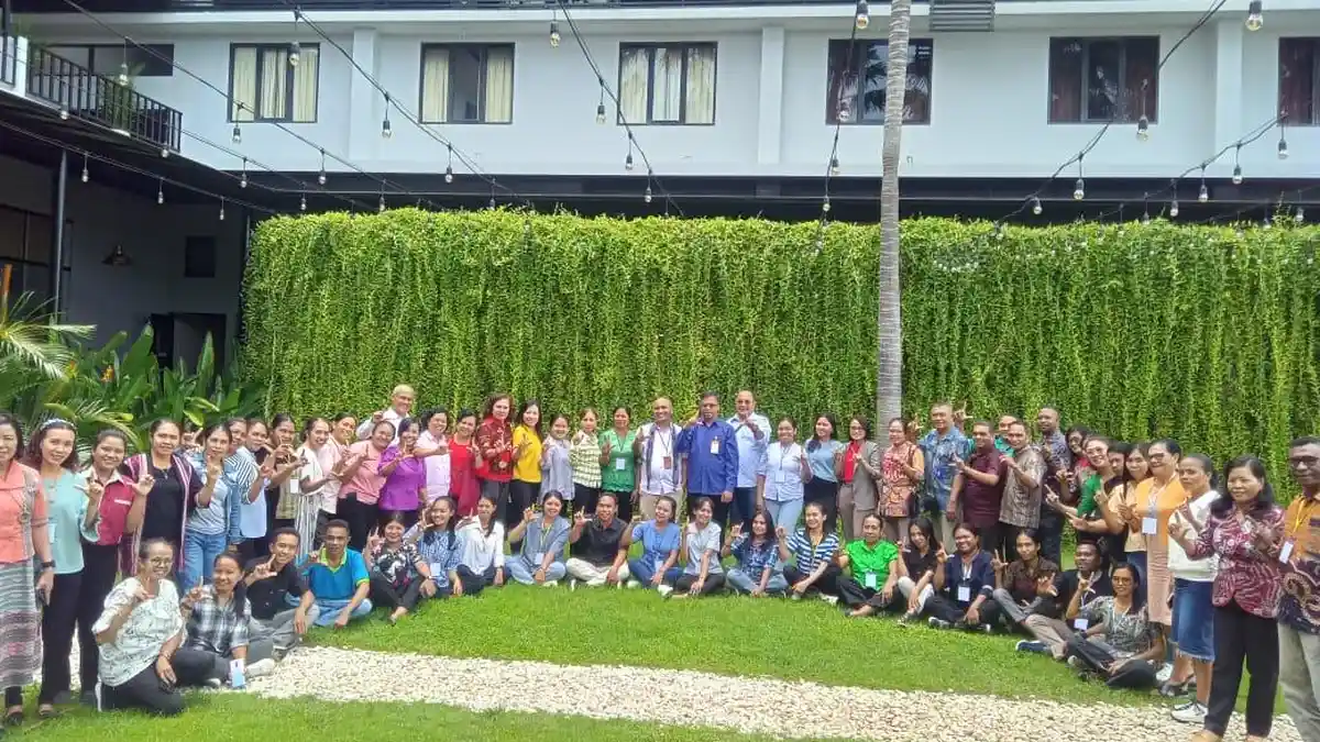Workshop Pelatihan Menulis Essai Bagi Para Guru, Rumah Literasi Cakrawala NTT Apresiasi Sinode GMIT