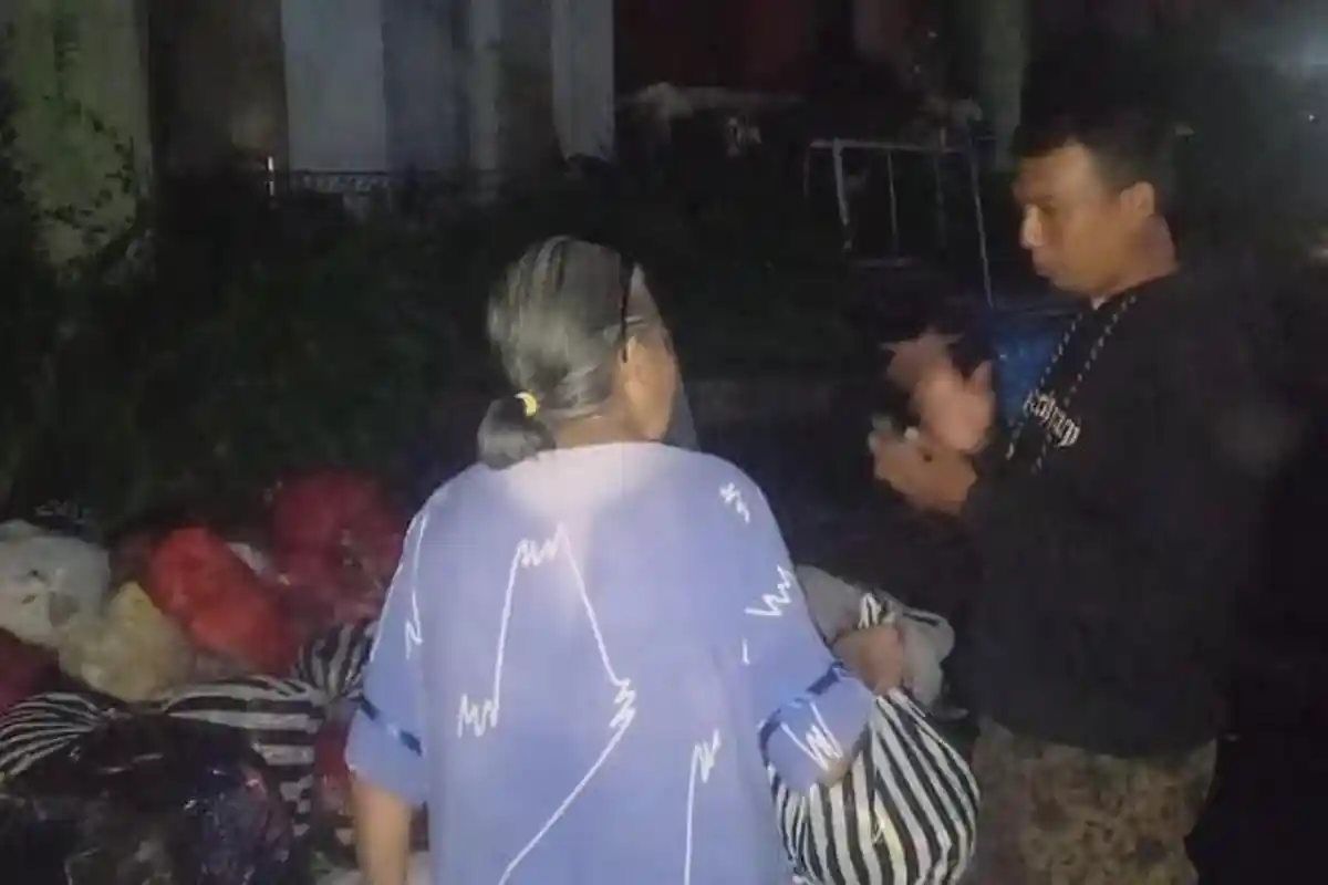 TANGKAP Pembuang Sampah Sembarangan, Ini yang Dilakukan Satpol PP Gianyar 