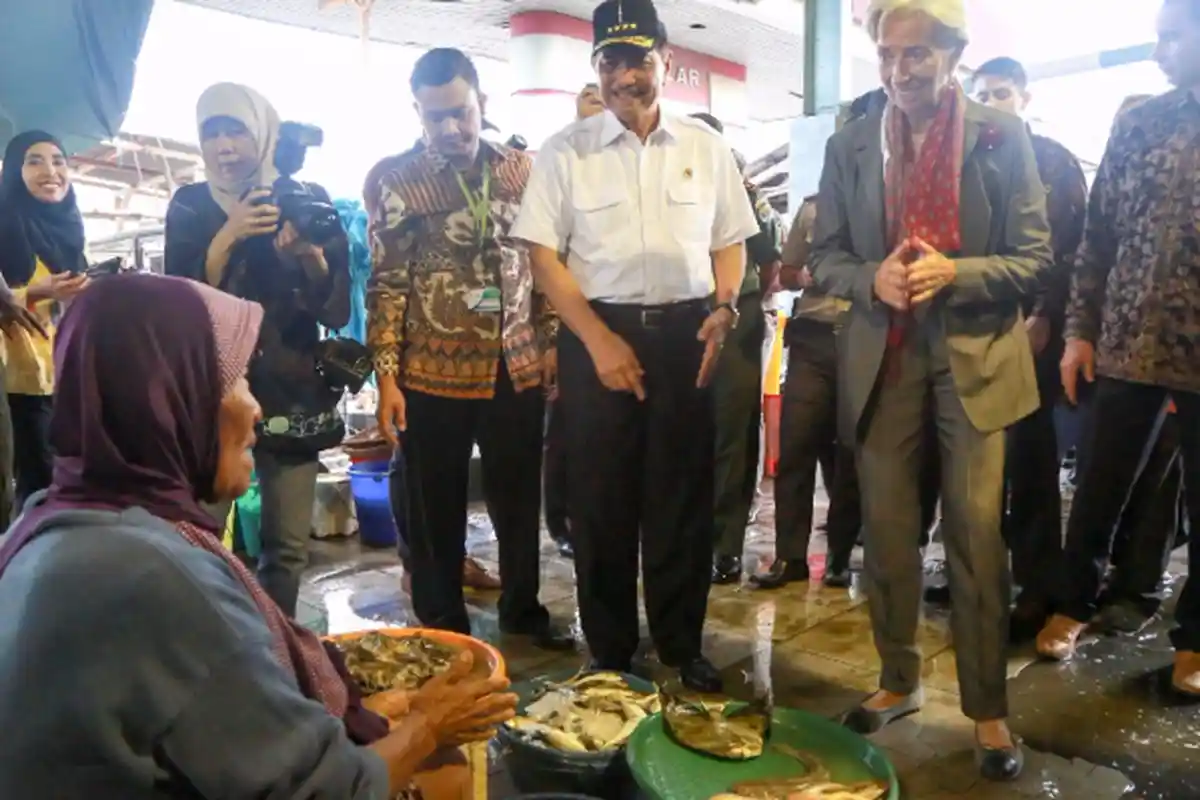 Luhut Pandjaitan Ajak Bos IMF ke Pelangan Ikan Cilincing: Agar Lihat Kondisi Nyata Warga Indonesia
