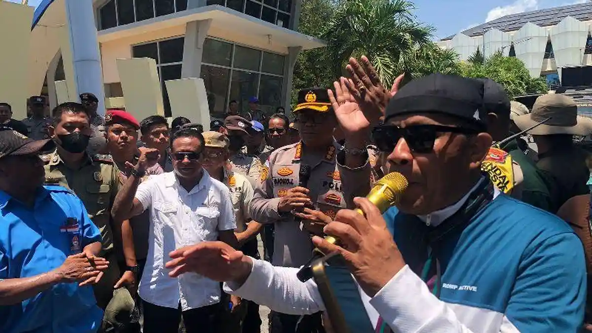 Nelayan di Kupang Tolak Pergub 33/2025, Soroti Tarif Retribusi