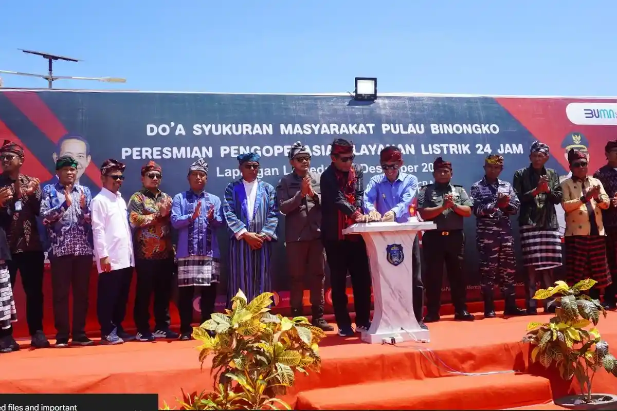 PLN Bersama Pemkab Wakatobi Hadirkan Listrik 24 Jam Bagi 4.060 Warga di Pulau Binongko 