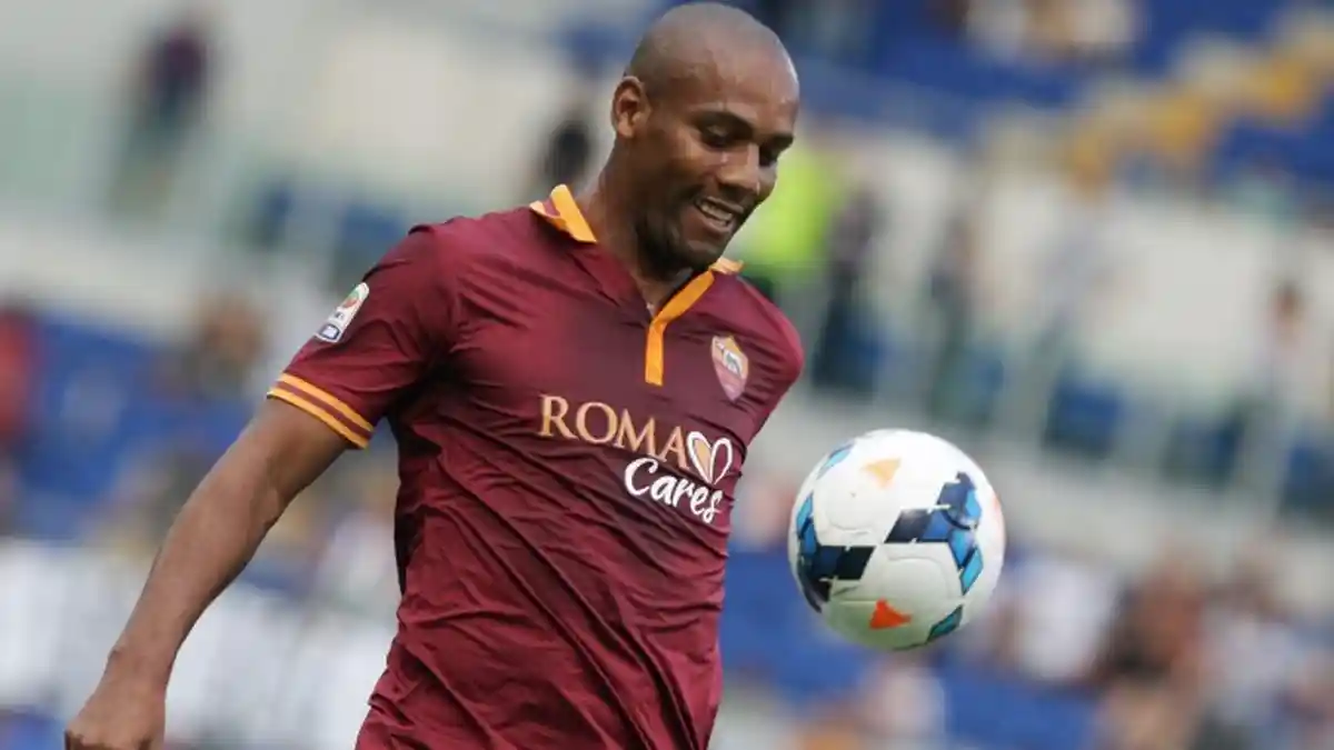 Maicon Tetap di Roma Hingga 2016
