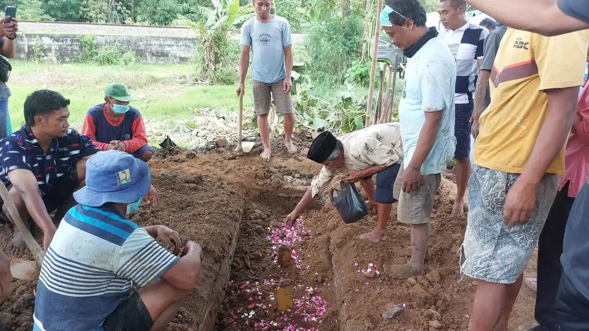 Makam Siswa SMK Semarang Ditembak Mati Polisi Dibongkar, Polda Jateng: Ekshumasi, Lengkap Bukti