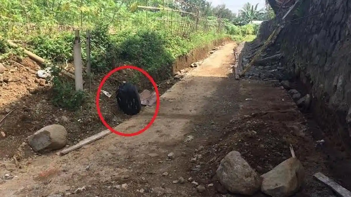 Misteri Tas Ransel Hitam yang Bikin Geger Warga Desa Sukamahi