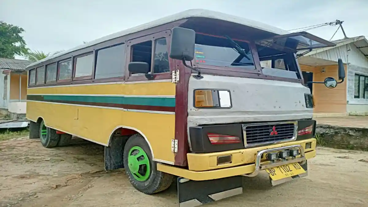 Karimun Punya Bus Kayu, Transportasi Unik Dulunya Angkut Pekerja, Kini Bawa Wisatawan