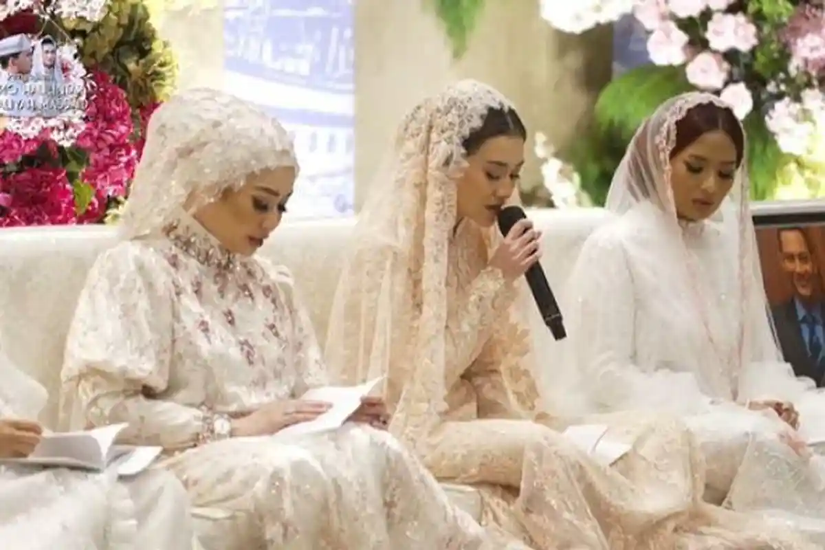 Penampilan Reza Artamevia Disorot, Dinilai Lebih Mencolok Dibandingkan Aaliyah di Momen Pengajian