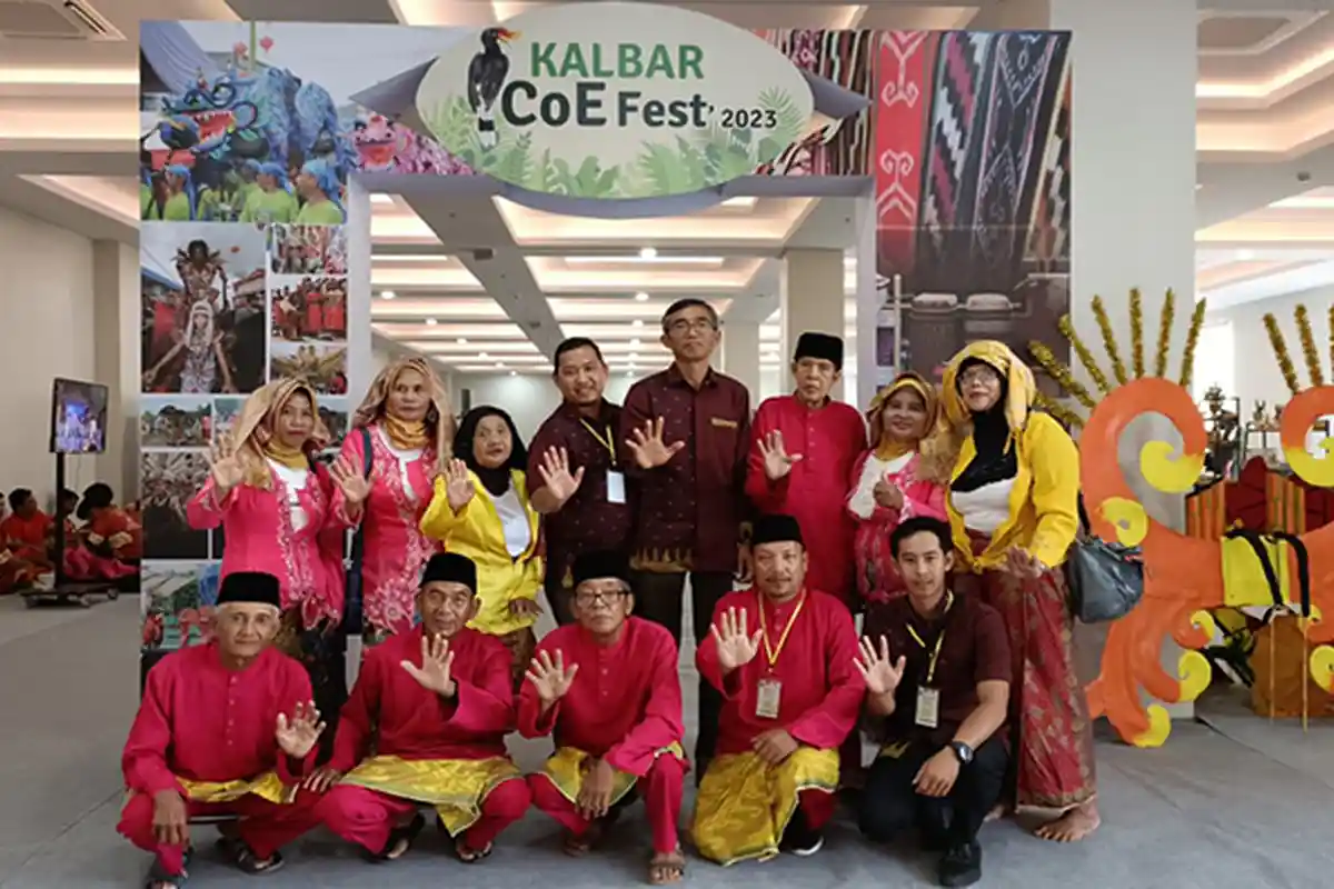 Grup Ngamping Dusun Sebadi Teluk Keramat Sambas Tampil di CoEFest 2023 Kalbar