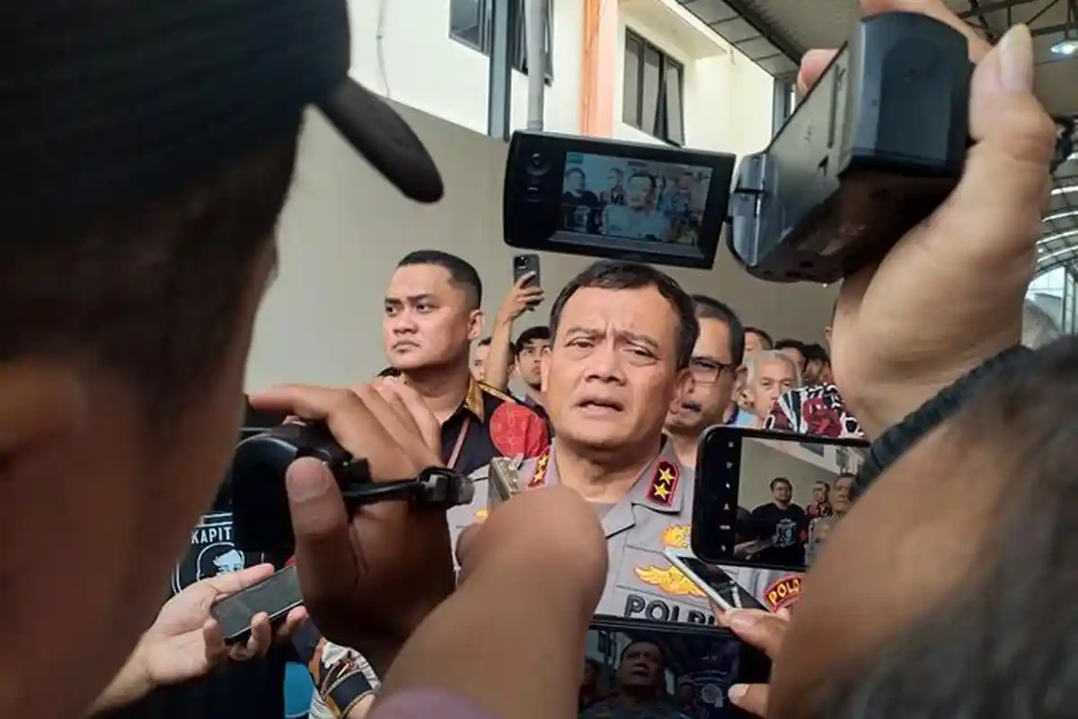 Peringati HUT ke-78 Bhayangkara, Kapolda Jawa Tengah Berkunjung ke PT Intan Pariwara Klaten 