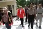 Keluarga TKW Datangi Konsulat Malaysia