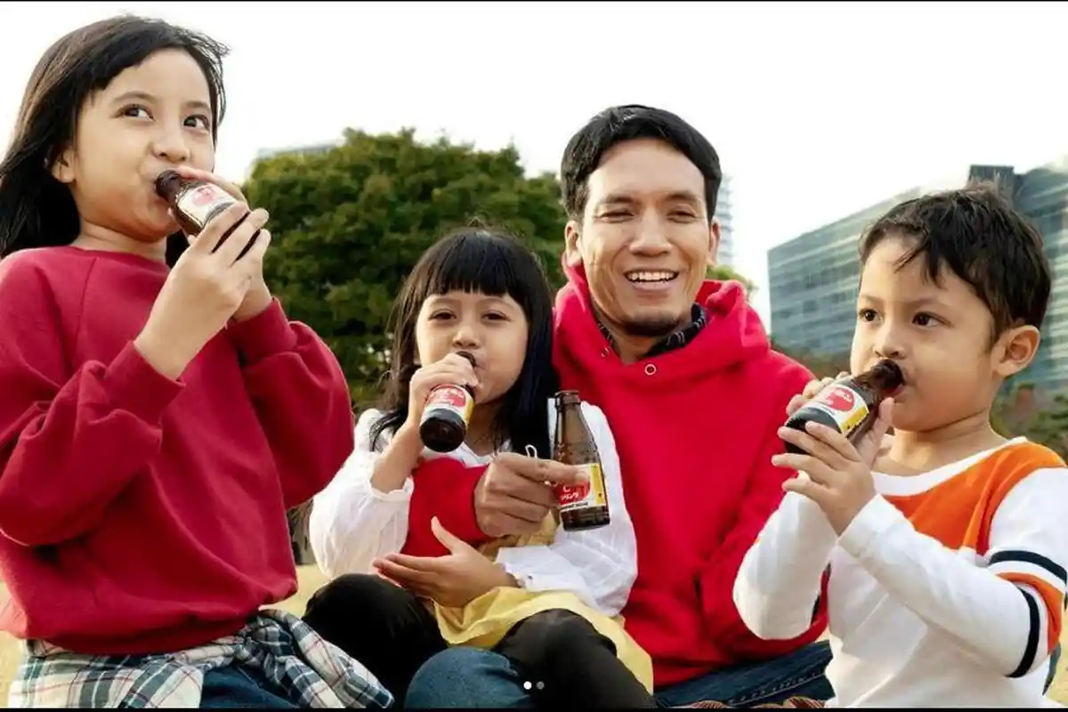 Desta Pamer Isi Chat Romantis Putrinya yang Tanyakan soal Pekerjaan