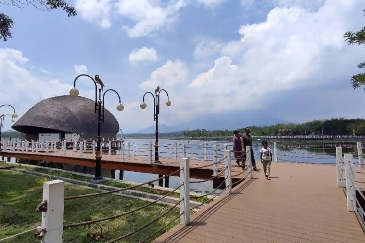 Jelang Libur Imlek, Situ Bagendit Berbenah Ada Spot Foto dan Wahana Baru