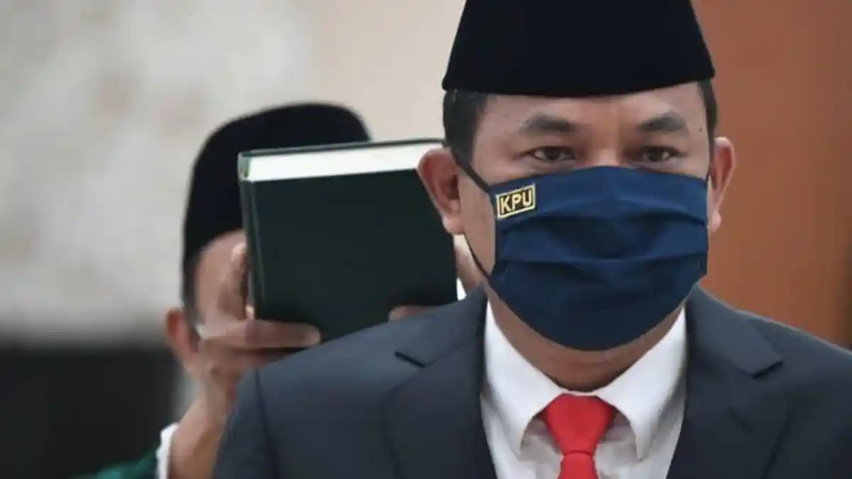 Bernad Dermawan Sutrisno Dilantik Menjadi Sekjen KPU RI