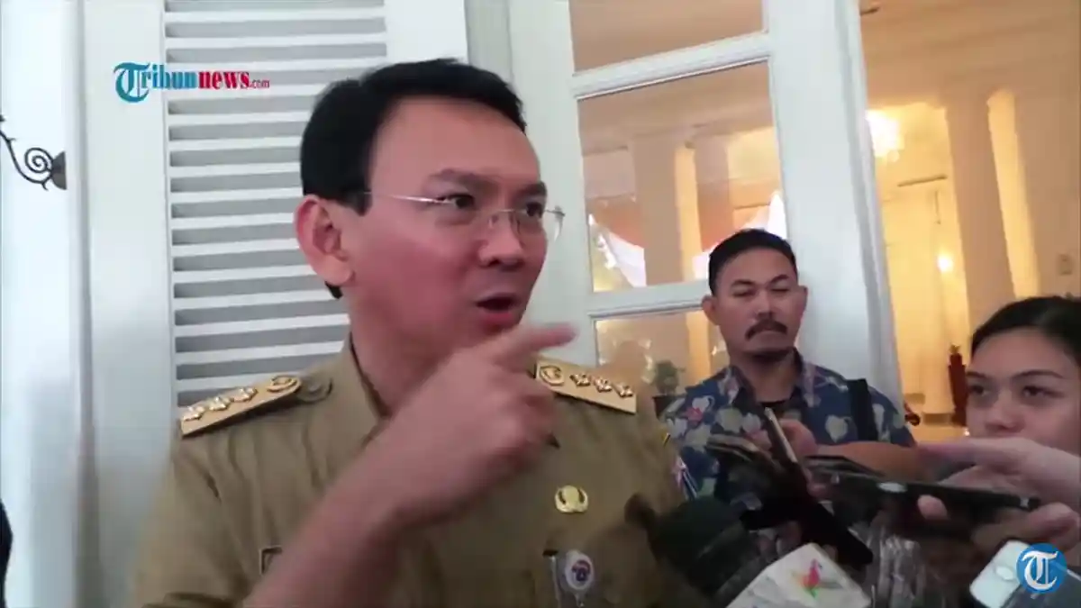 Ahok Terkekeh Dengar DPR Wacanakan Bentuk Panitia Khusus Kasus Sumber Waras