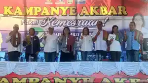 Ribuan-Warga-Hadiri-Kampanye-Akbar-Paket-Kemesraan-di-Kabupaten-Kupang.jpg