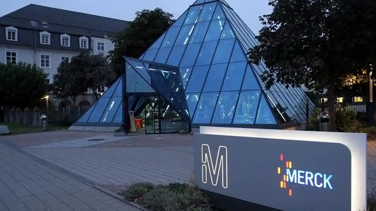 Merck Tandatangani Pakta untuk Perluas Produksi Molnupiravir Versi Generik
