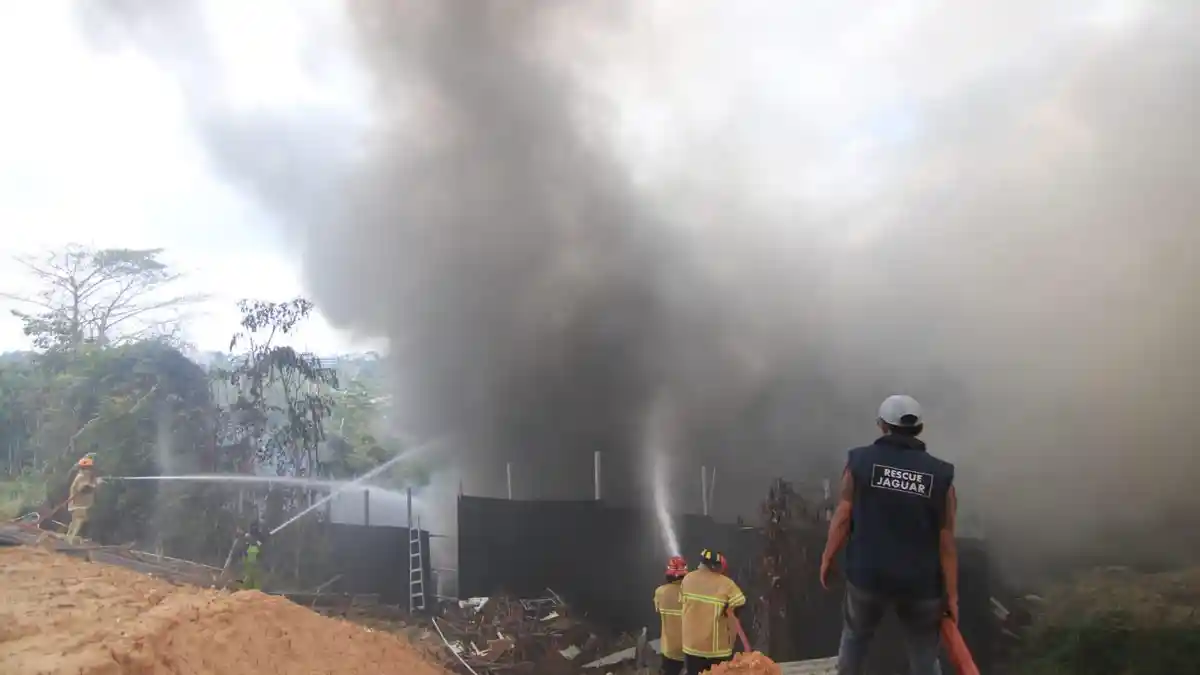 Saksi Saat Sebelum Terjadinya Kebakaran di Gudang RSKD Balikpapan Diperiksa Polisi