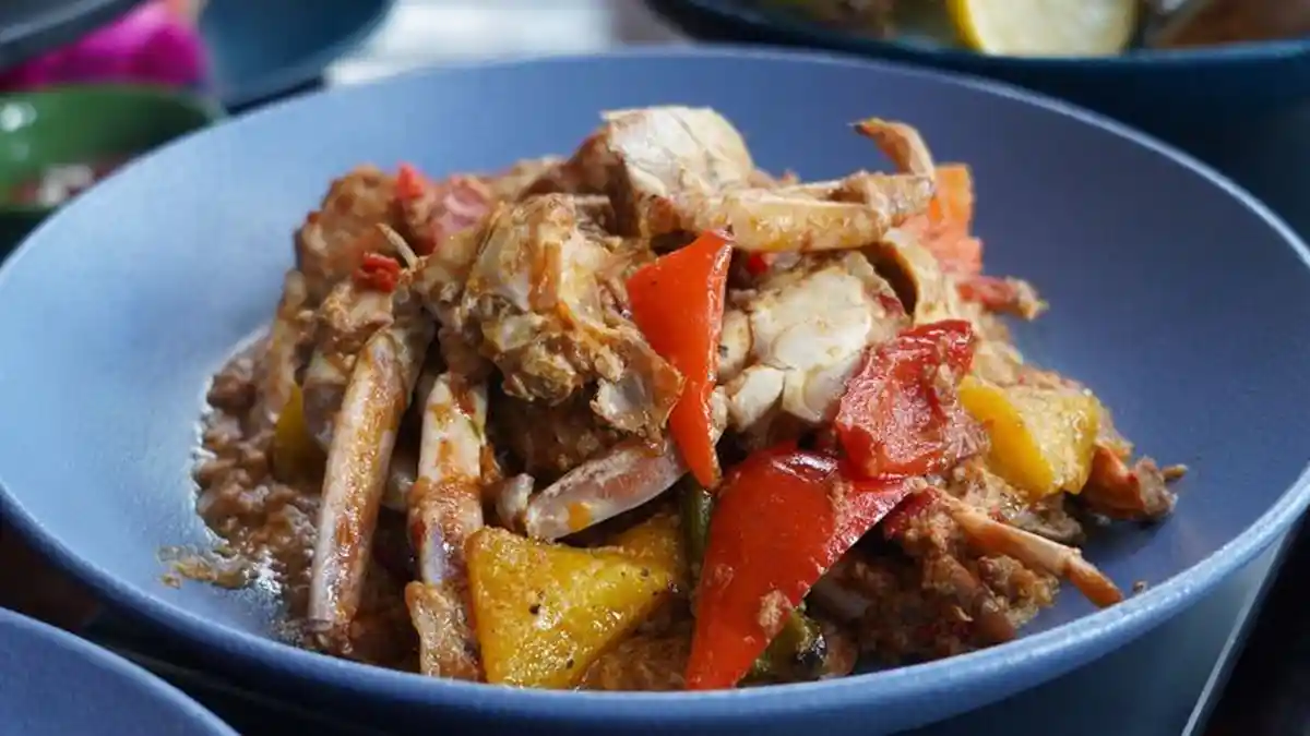 Pedas Segar Kepiting Singapura dengan Sambal Belacan di Sadrasa Sunday Brunch Hotel Pullman Bandung