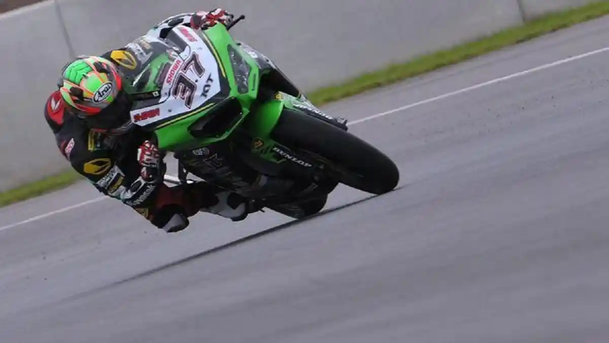 Tim Indonesia Raih Podium dengan Pembalap Jepang di Race 2 ARRC AP250 Australia