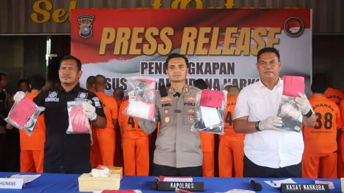Kapolres Rohul Ekspose Pengungkapan Narkoba, Amankan Sabu Setengah Kilogram dan Ratusan Gram Ganja