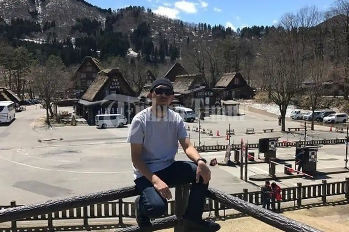 Rugikan Jemaah Lebih Besar dari First Travel, Ini 10 Potret Hedonnya Gaya Hidup Bos Abu Tours