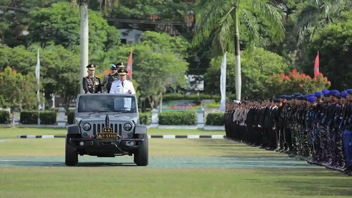Gubernur Babel Hidayat Arsani Menghadiri Upacara dan Syukuran Peringatan Hari Bhayangkara ke-79